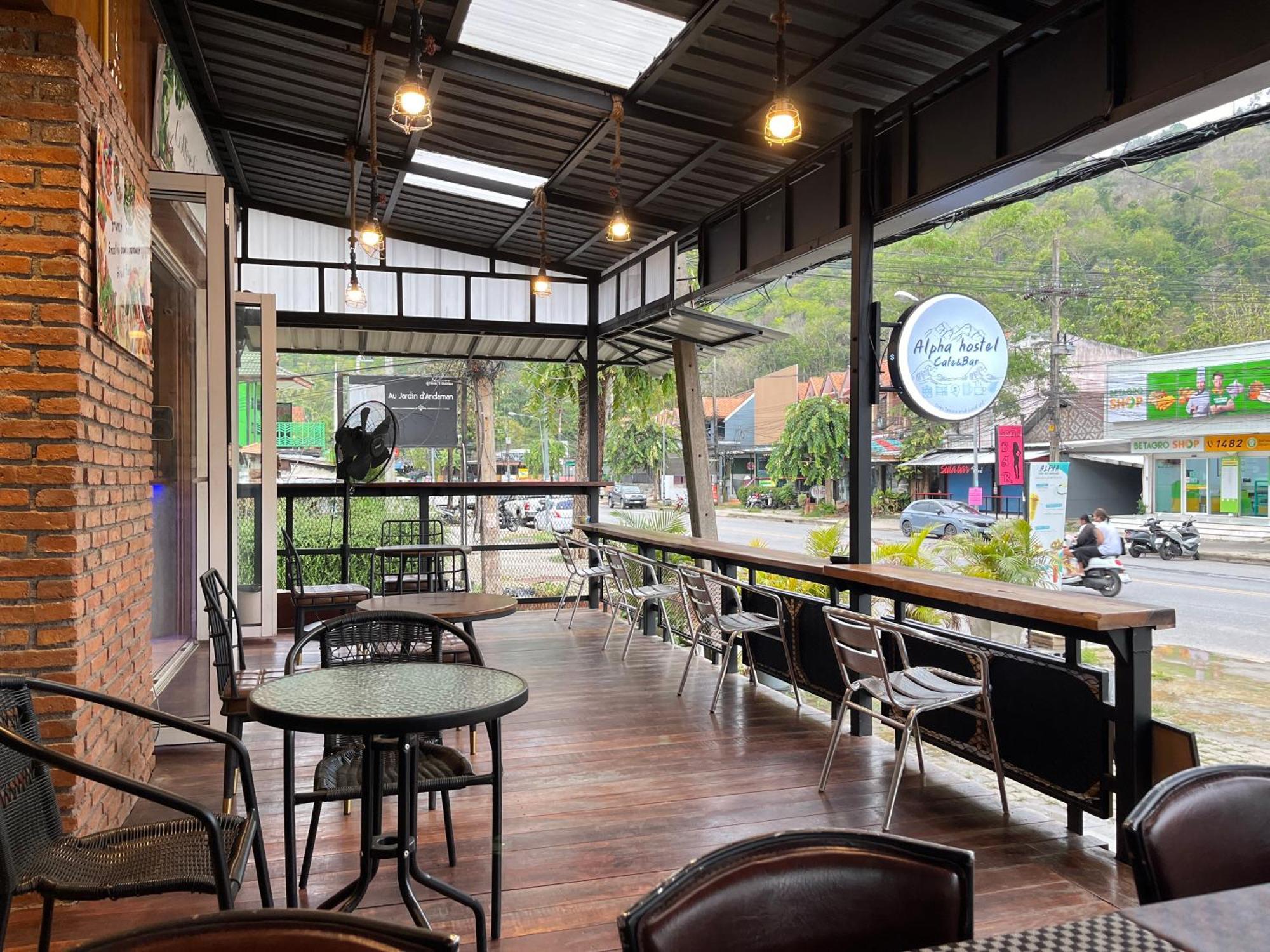 Alpha Hostel Cafe&Bar Ban Khlong Yai Exterior photo